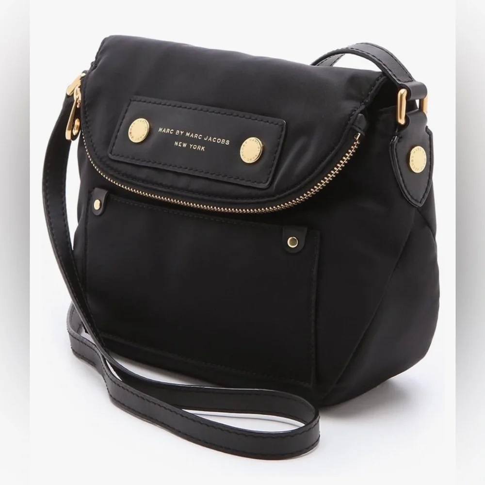 Marc Jacobs New York preppy Nylon Natasha Crossbosy Bag Black